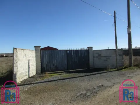 Nave industrial en La Chantría-La Lastra