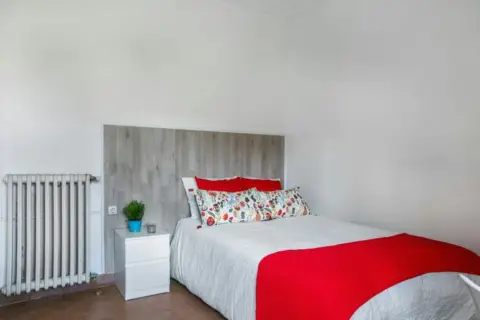 Habitación en El Camp de l'Arpa del Clot