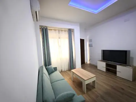 Estudio en calle C. Martínez de La Rosa, nº 90