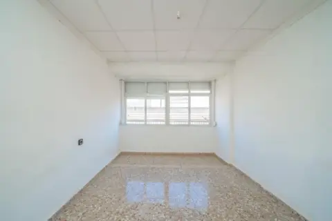 Piso en calle >calle Sto Domingo de Guzmán, nº >