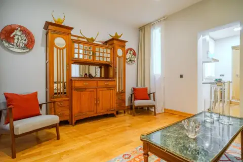 Estudio en calle C. de los Estudios, nº 5