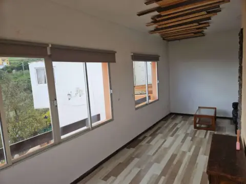 Casa en callejón del Chorro, 3
