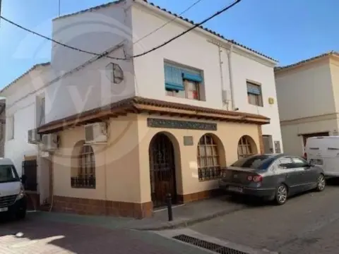 Casa en calle de Ramón y Cajal