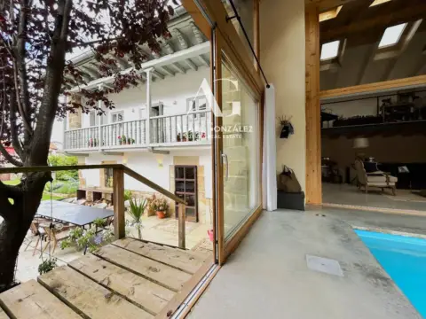 Casa adosada en Silió