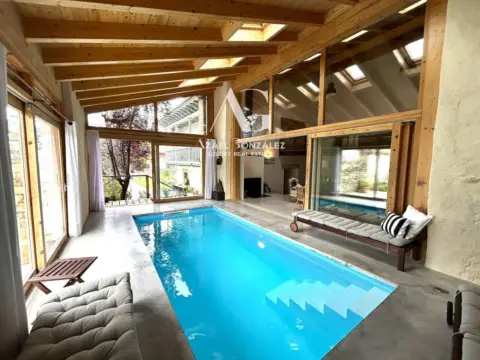 Casa adosada en Silió