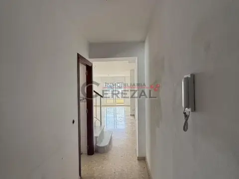 Dúplex en Zeus, Zona de Playa, Cerca del Mar, Zona Residencial
