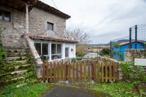 Casa en calle Lg La Piniella Terienzu, nº 10