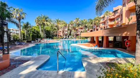 Apartamento en Lomas de Marbella Club-Puente Romano