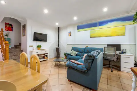 Casa adosada en calle