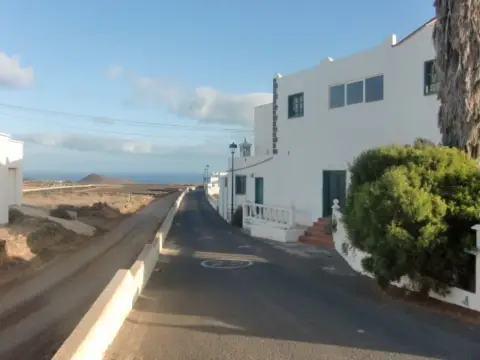 Casa en calle El Cuchillo Esq. Bco. Tinache