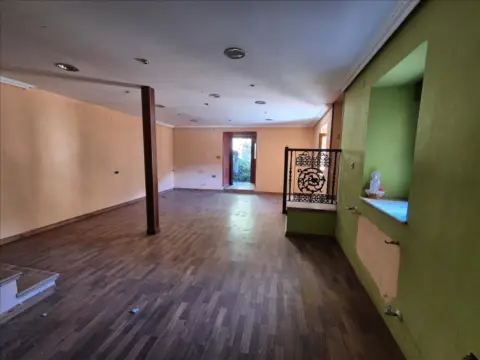 Casa en calle Moreda de Arriba