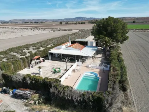 Finca rústica en Villena