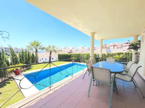 Casa en Urbanización Calahonda-Golf-Riviera del Sol-Miraflores