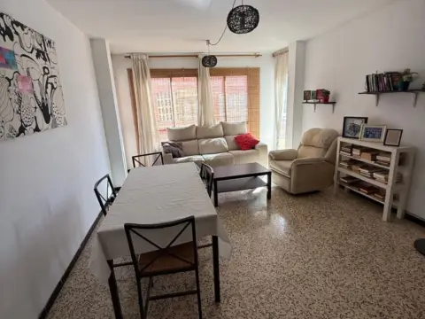 Piso en Carrer de la Trobada