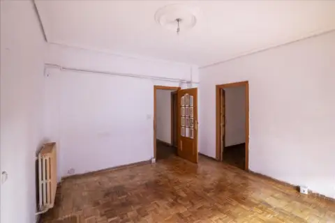 Piso en calle de Canterac