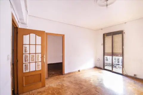 Piso en calle de Canterac