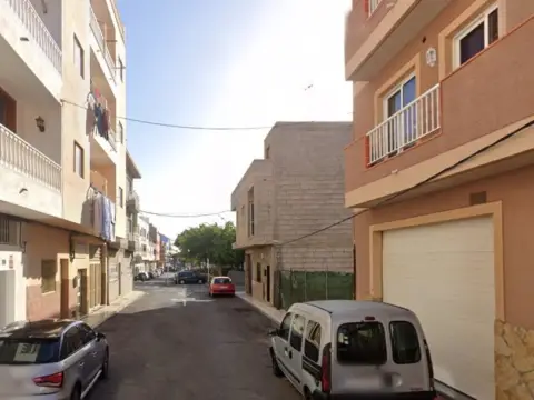 Piso en calle de Nicolás Pérez Escobar