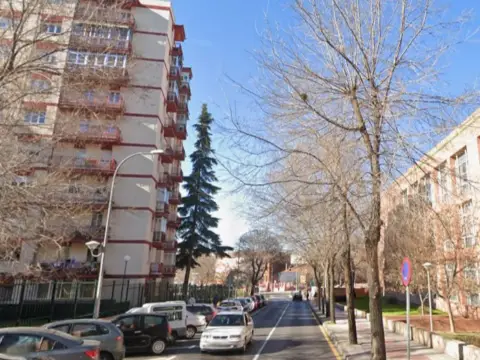 Piso en calle Cisneros