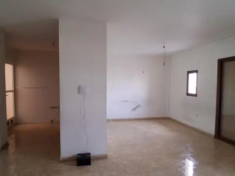 Piso en calle 12 De Octubre