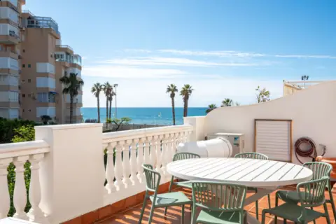 Apartamento en Urbanización Pueblo Bahía