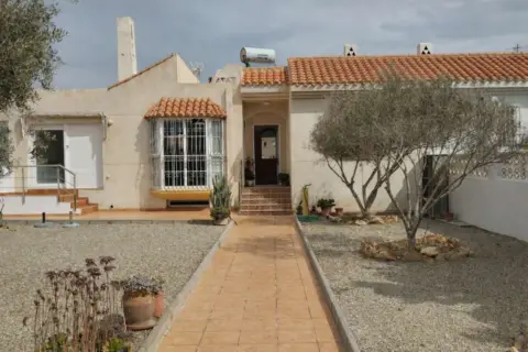 Chalet en calle de la Osa Mayor