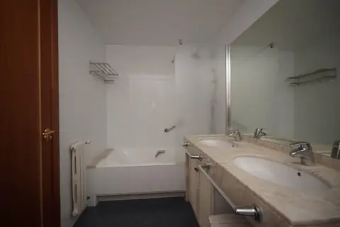 2-bedroom flat for rent in Andorra la Vella · 35 of 44