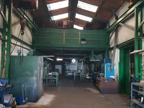 Nave industrial en Peñacastillo-Nueva Montaña