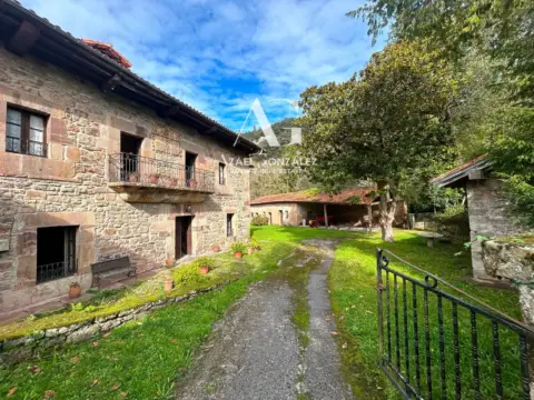 Casa en Cades
