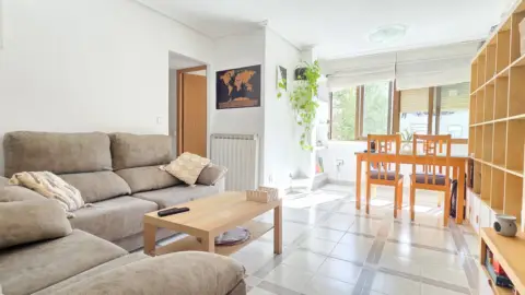 Piso en calle Unamuno, 5