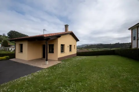 Casa en Villaviciosa