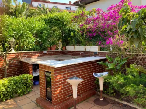 Casa en calle de Joaquín Cayón