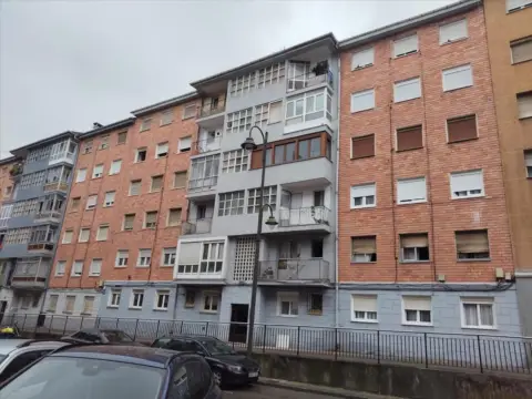 Piso en calle de Hernán Cortés