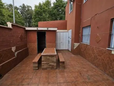 Piso en Urbanización Álamos III