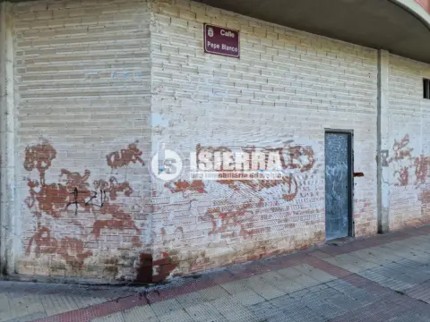 Local comercial en calle de Torremuña