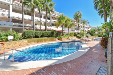 Apartamento en Lomas de Marbella Club-Puente Romano