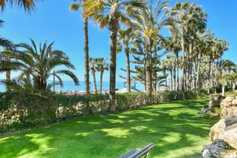 Apartamento en Lomas de Marbella Club-Puente Romano