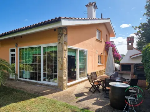 Casa en Somió-Cabueñes