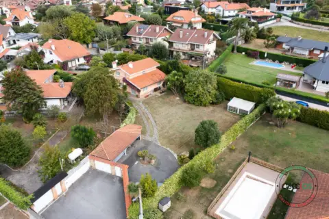 Casa en Somió-Cabueñes