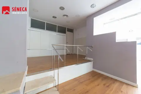 Local comercial en Fuente Palmera