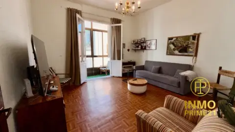 Piso en calle de Burgos, 4