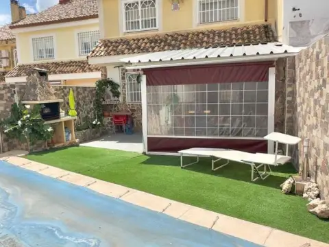 Chalet en calle de Paises Bajos