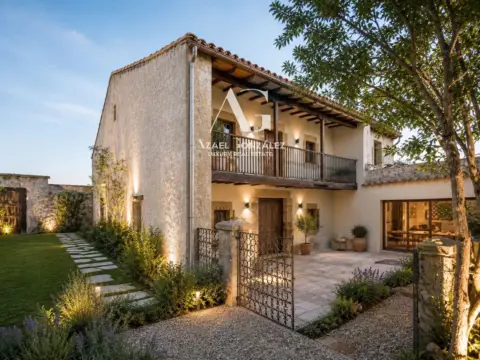 Casa en Avenida Trasmiera, 970