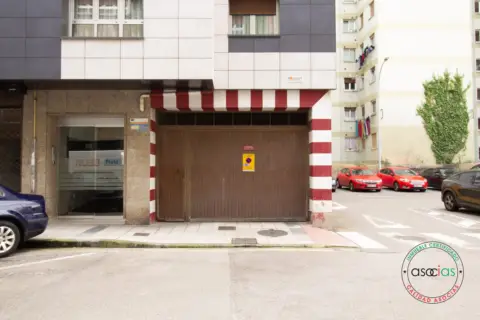 Garaje en calle de la Pista, 14