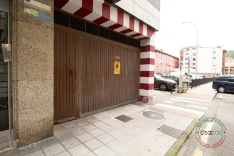 Garaje en calle de la Pista, 14