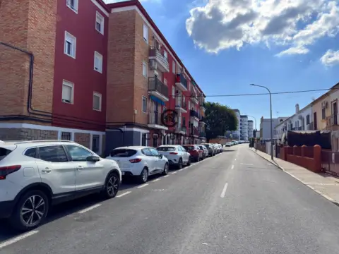 Piso en calle Mazagón