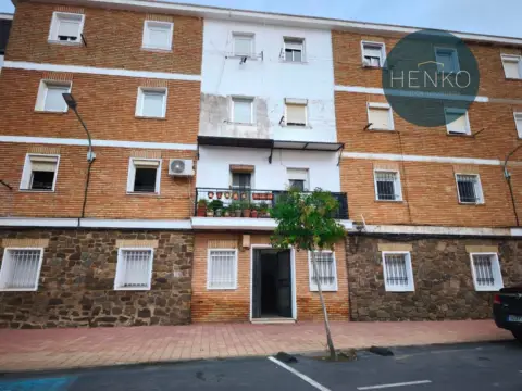 Piso en calle Castro Marín