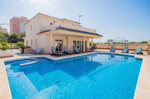 Chalet en Zona Urbanización Veneziola Golf