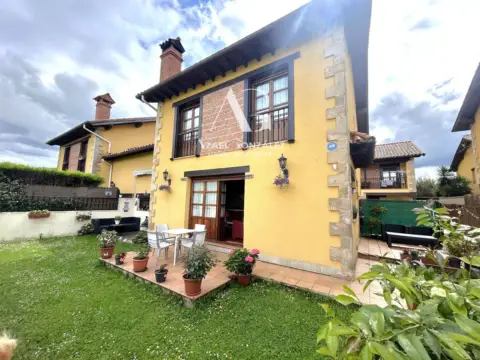 Casa adosada en Barrio Ontoria, 269