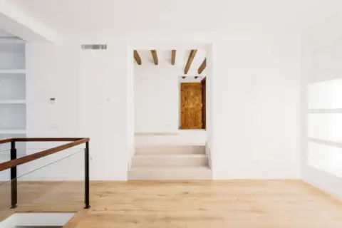 Dúplex en Monti-sion