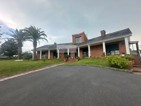 Casa en San Claudio-Trubia-Las Caldas